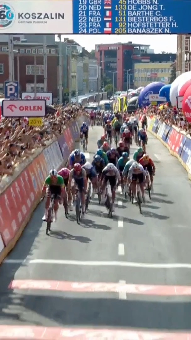 Jonathan Milan wins Stage 1 of the Tour of Poland after 234km of action! 🙌🇮🇹