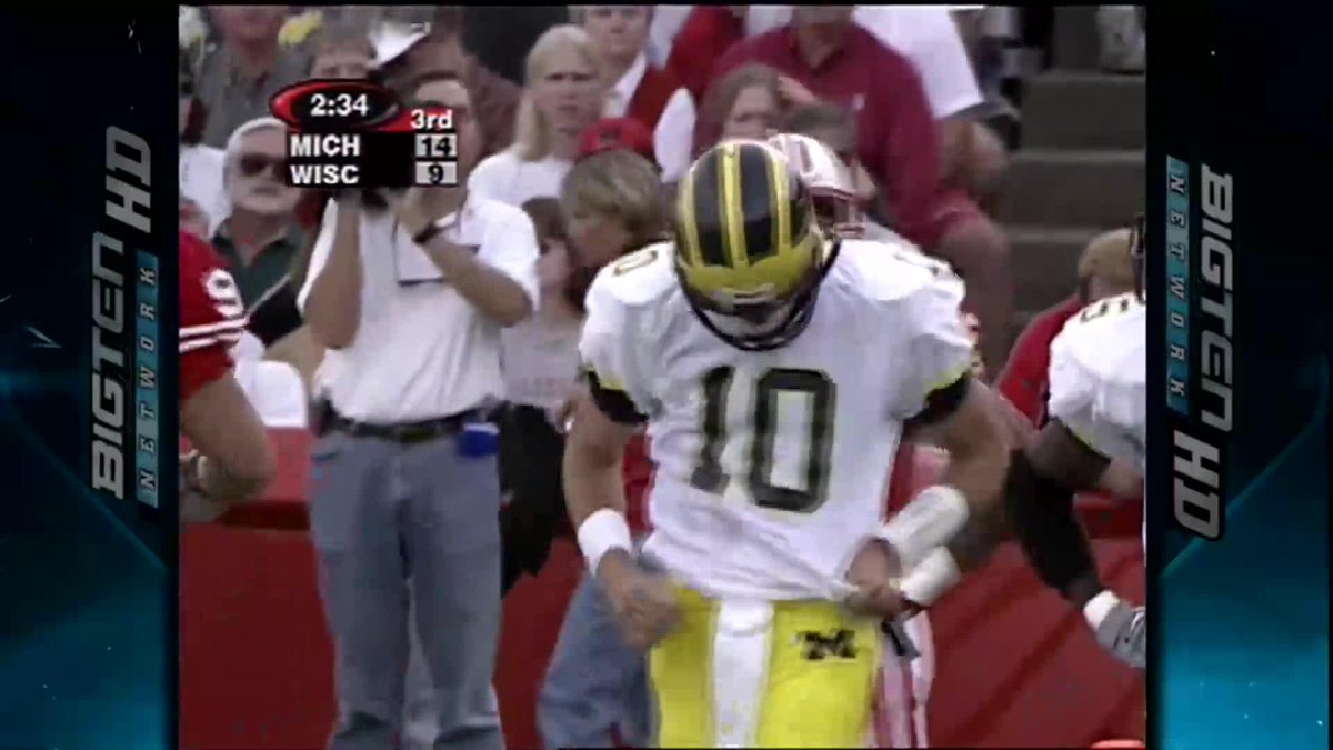 HBD, Tom Brady! 🥳 We're celebrating with the scoring drive that helped him reclaim the Michigan Football QB job in early 1999 👇