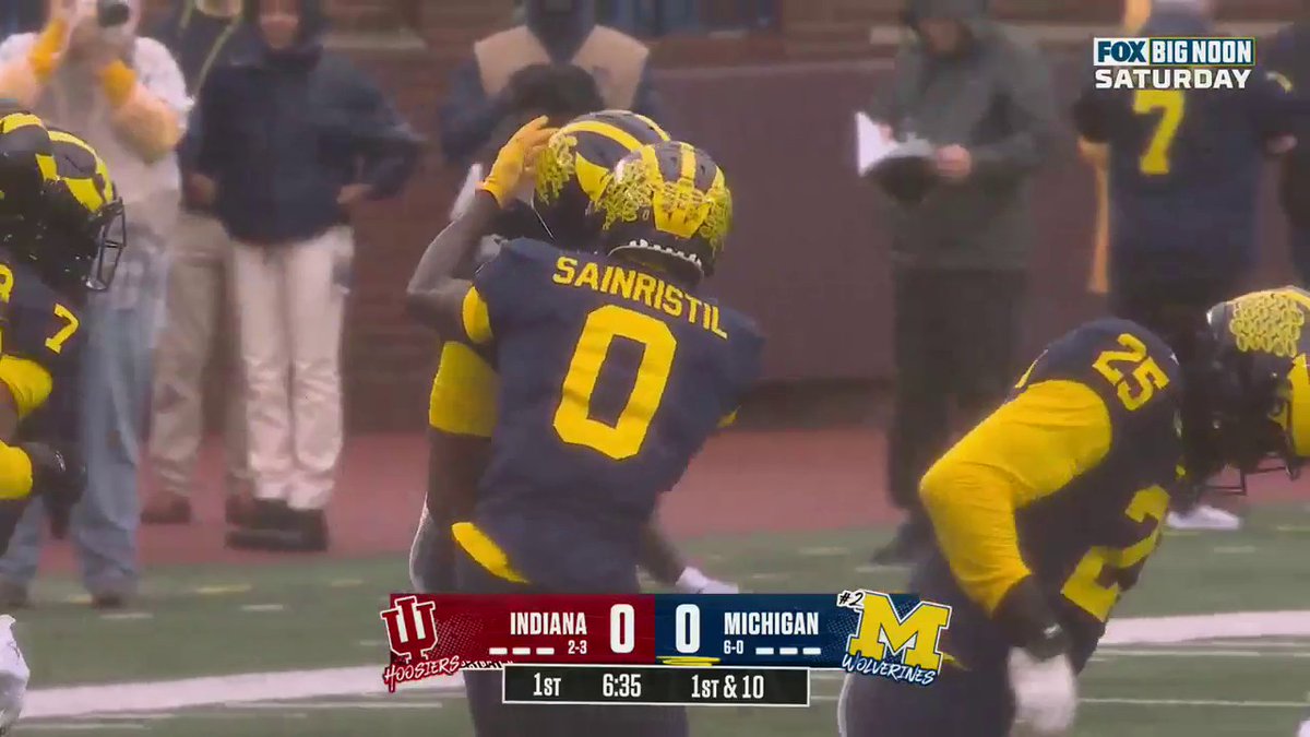 Michigan adding a (hopefully) fully healthy Rod Moore in 2026 is the college football equivalent of adding Yaxel Lendeborg
