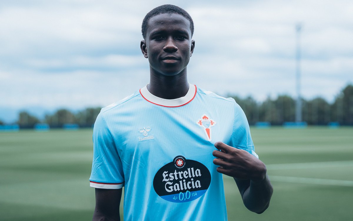 "Mis primeras horas en Vigo fueron increíbles". — Abdoulaye Faye 💬 📺 𝗘𝗡𝗧𝗥𝗘𝗩𝗜𝗦𝗧𝗔:
