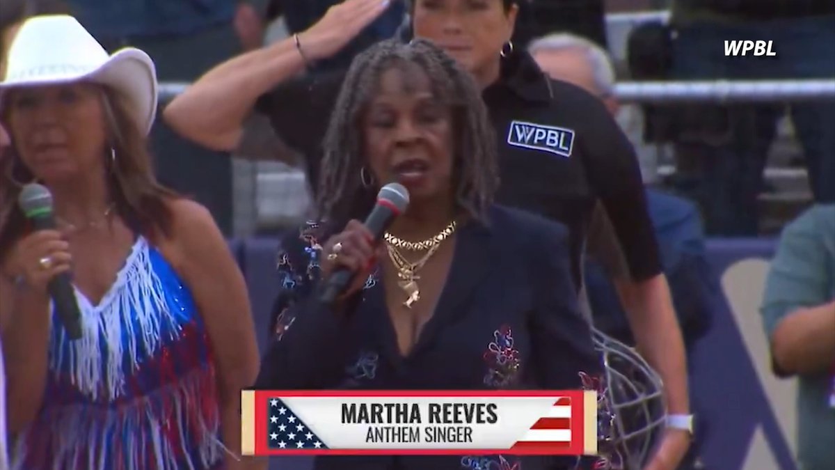 Motown icon Martha Reeves National Anthem performance goes viral at Women's Pro Baseball League debut 😅 Credit: WPBL