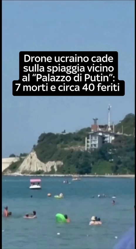 Sono morte 7 persone, tra cui tre bambini, e circa 40 sono rimaste ferite nel centro turistico di Gelendzhik, in Russia, dopo che un drone ucraino si è schiantato su una spiaggia affollata nei pressi della residenza di Putin sul Mar Nero ➡️