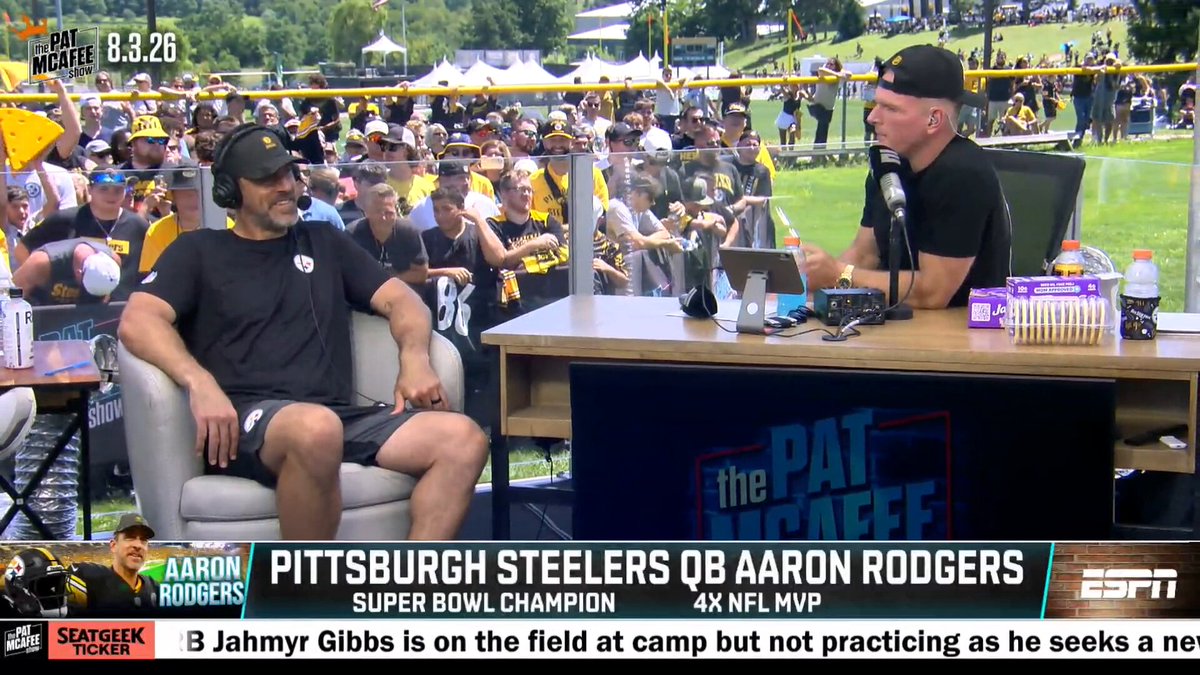 "I'm pleading the Fifth 😂😂 You've gotta be kidding me" ~ Aaron Rodgers #PMSLive
