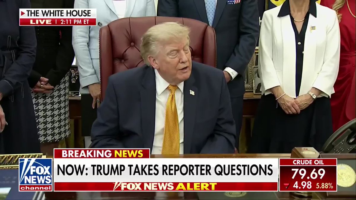 JUST IN: President Trump dismisses concerns about potential Iranian tolls in the Strait of Hormuz, assuring that the U.S. maintains total naval dominance in the region. “If anybody’s going to charge, we’ll charge.” “We have total control. You know, we have a thing called a blockade with his Navy. And that Navy is, they call it a wall of steel.”