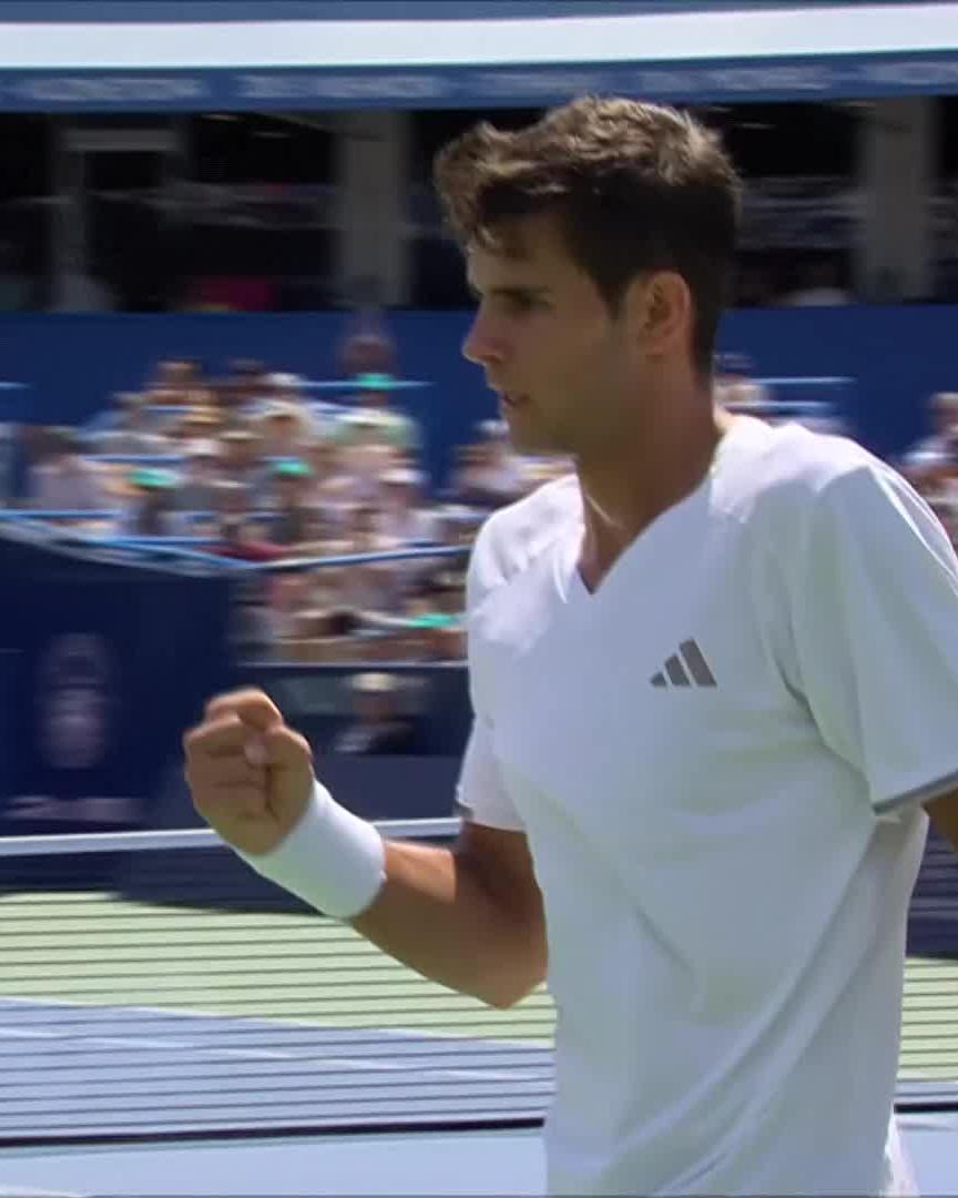 Huge Jodar backhand pass 💥 #MubadalaDCOpen