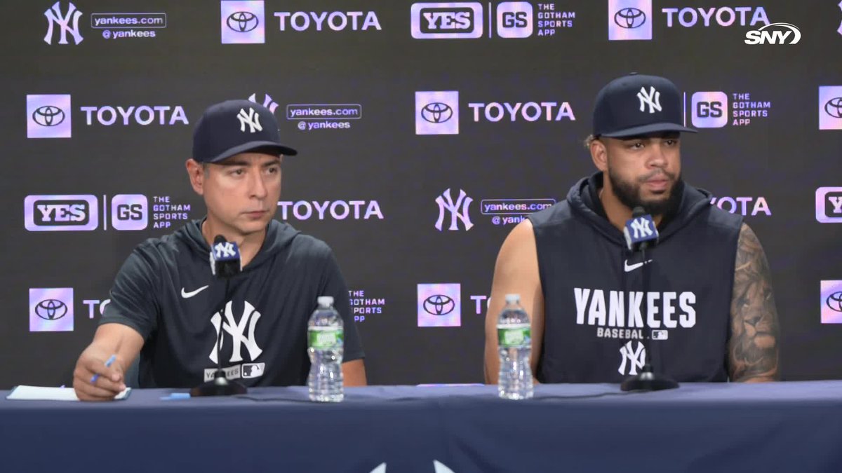 Luis García Jr. says that he grew up as a Yankees fan He says that his favorite players were Derek Jeter and Robinson Canó: "It's one of the reasons why I wear 2."