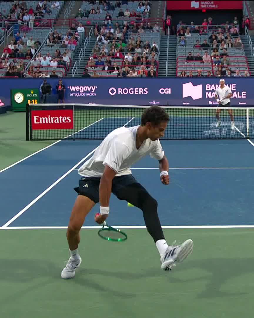 Diallo tweener to entertain the home crowd 🙌 #NBO26