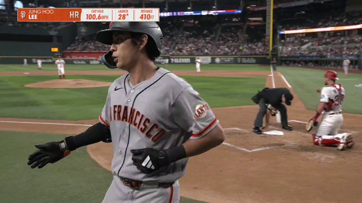Jung Hoo Lee extends the Giants' lead with a no-doubter to right ☄️ Watch Giants-Rangers on ESPN and the ESPN App!