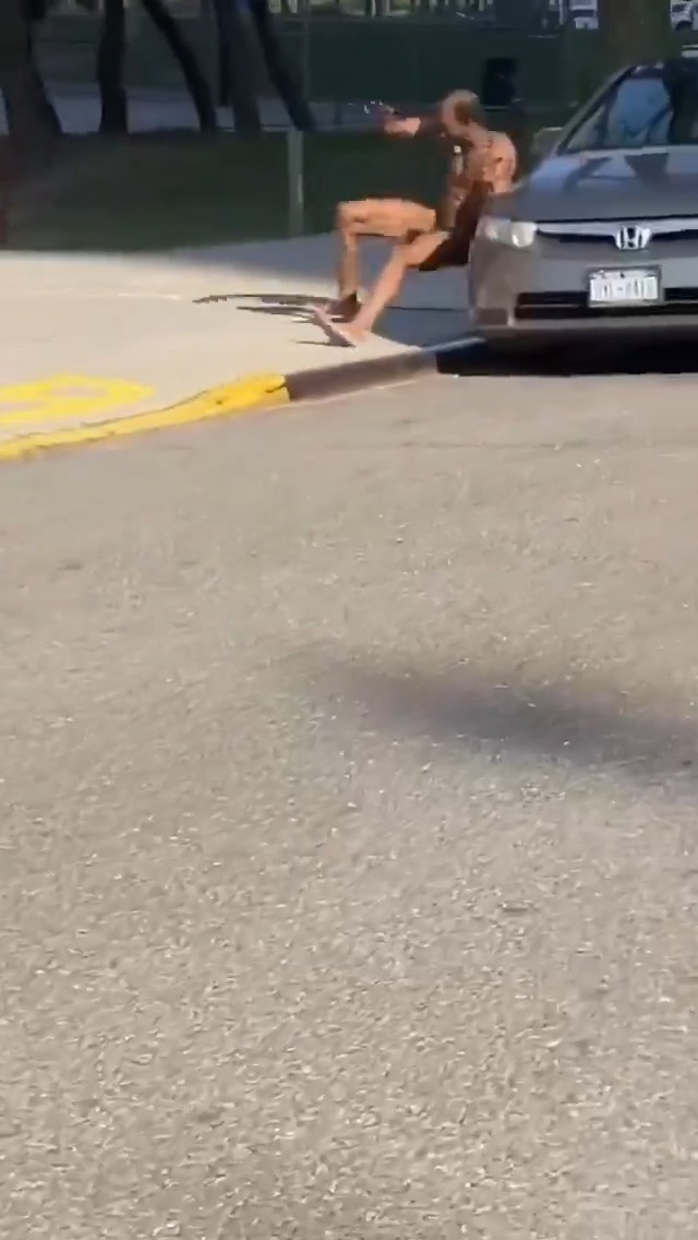 Let's check in on New York City and see how it's going 🍿 Exactly as you'd expect for a Monday afternoon, a naked man is running down the street and into parked cars 🤨 Avoid NYC accordingly... #CityLife #crime #decay #3rdworld #NYC #NYPD #failedstate #urban