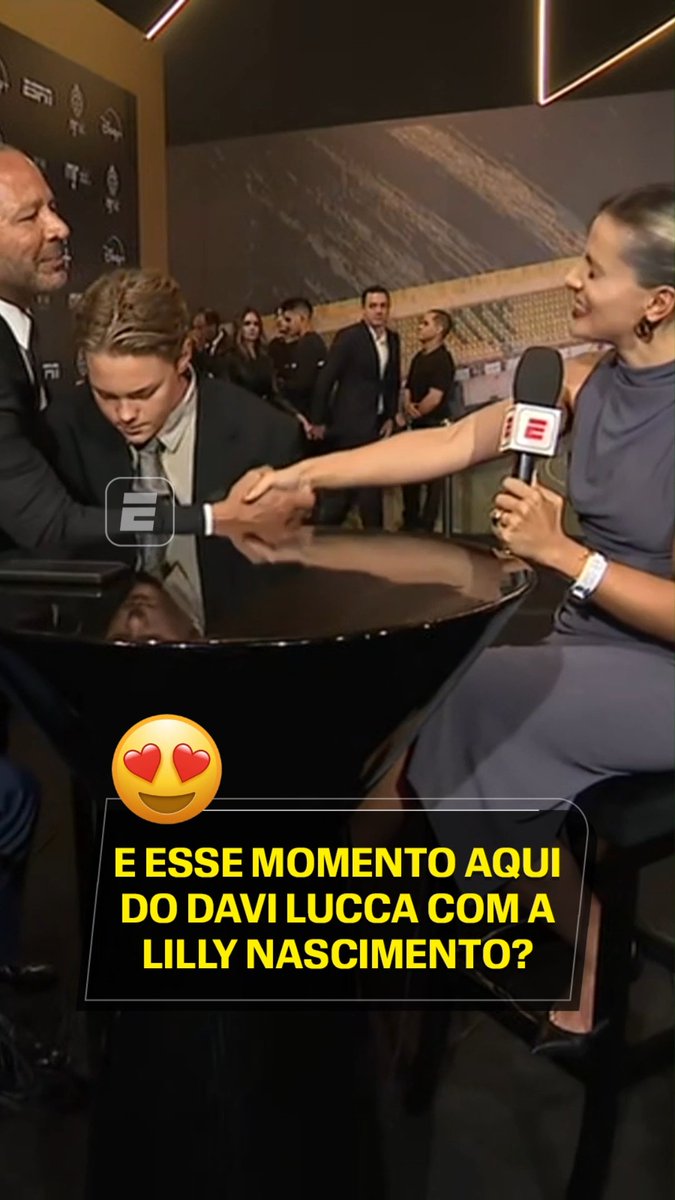 "Tia, dá pra pegar aquela cadeira pro meu vô?" 🎥 ESPN Brasil