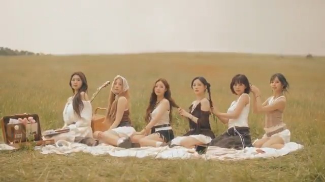 One year ago today, the worst news ever was released. #PURPLE_KISS #LETSALLDIE