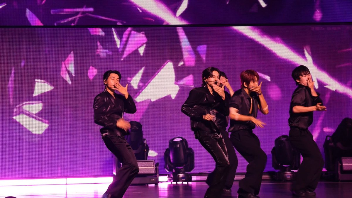 260804 주문 MIROTIC #ATEEZ #에이티즈 #WOOYOUNG #우영 #SAN #산 #WOOSAN #우산