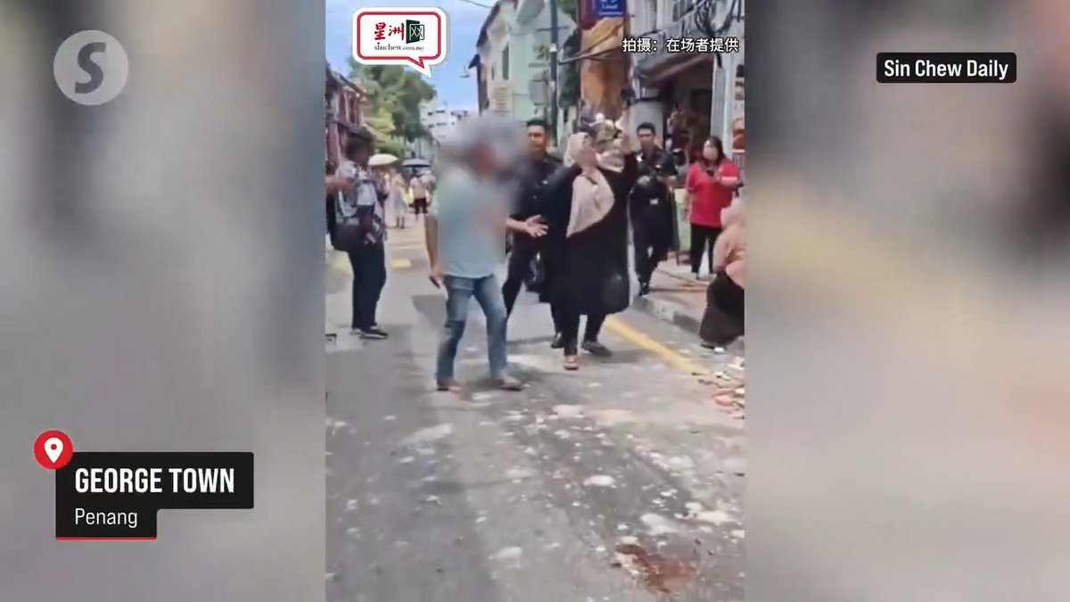Two tourists were injured Tuesday afternoon (Aug 4) after a wooden beam and concrete debris plunged from the upper floor of a heritage shophouse along popular Armenian Street. Read more at