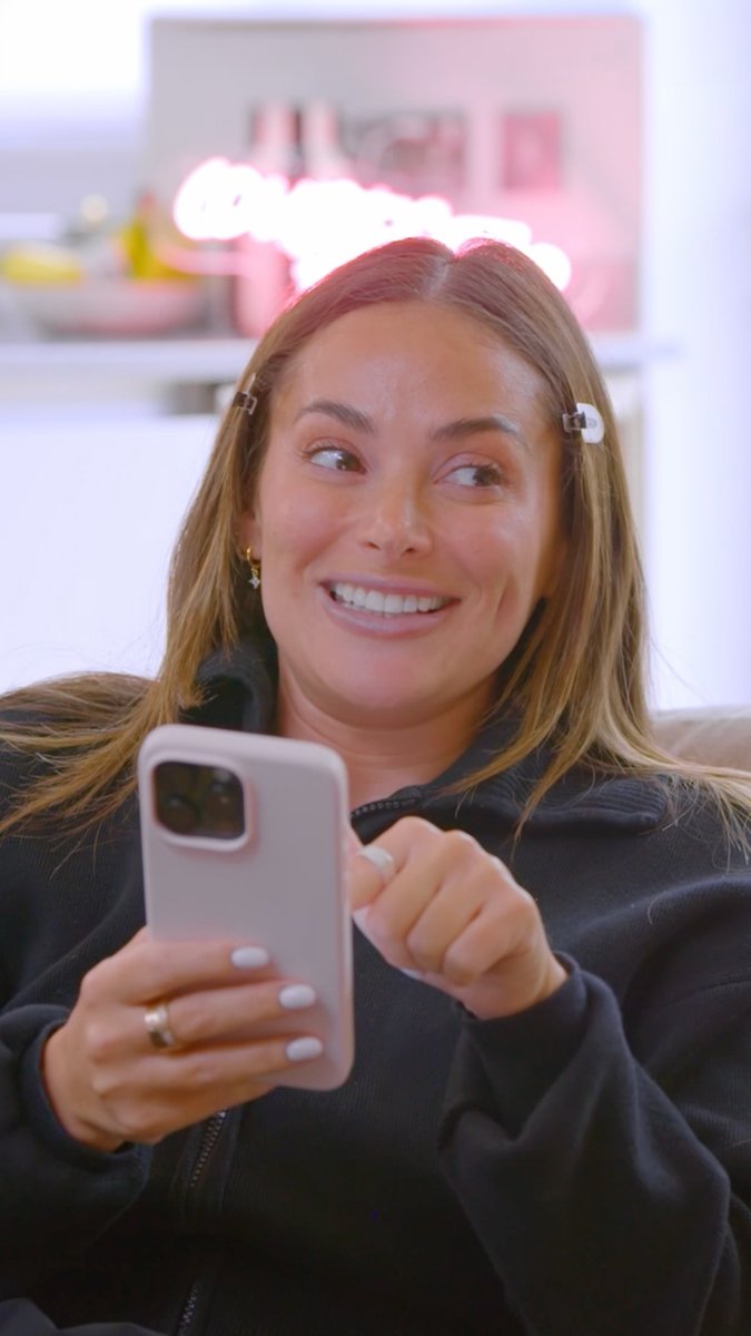 When in doubt... AI 😅 #TOWIE