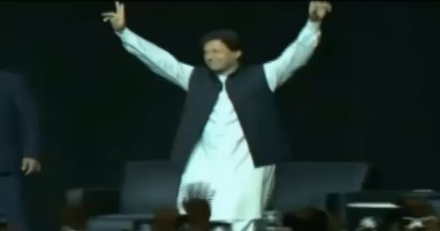 عمران خان اِس مُلک کا سب سے آزاد شخص۔ قیدی تو ہم 25 کروڑ ہیں۔ #KhanIllegallyJailed3Years