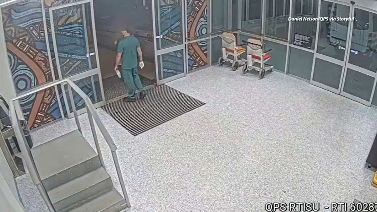 👊 An ER nurse had to rely on his 10 years of jiu-jitsu training to restrain a violent patient. 🎥: Daniel Nelson/QPS via Storyful