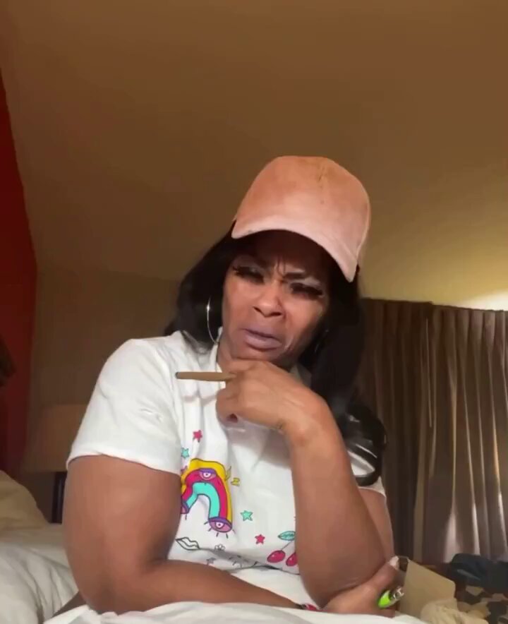 ☆ ★ A bitch stalking me for 2 years is crazy 😭 I'da just asked... So you tryna scissor or what?