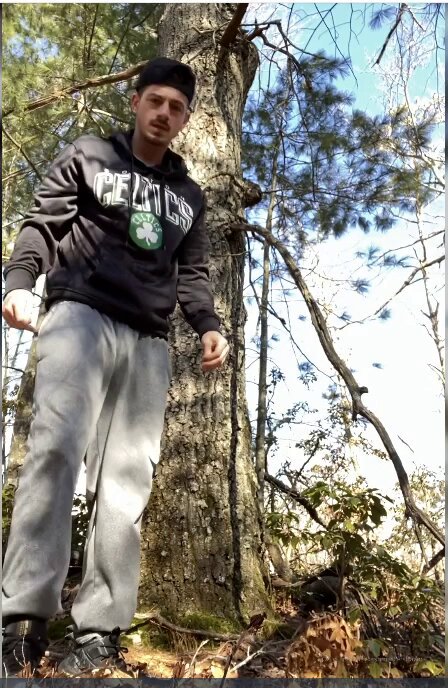 Hungry for another man's warm shit straight from his hole, I eagerly swallow every bit like the submissive bottom that I am. 💩 SCAT EXTREAM ON: #scatgay #scat #gayscat