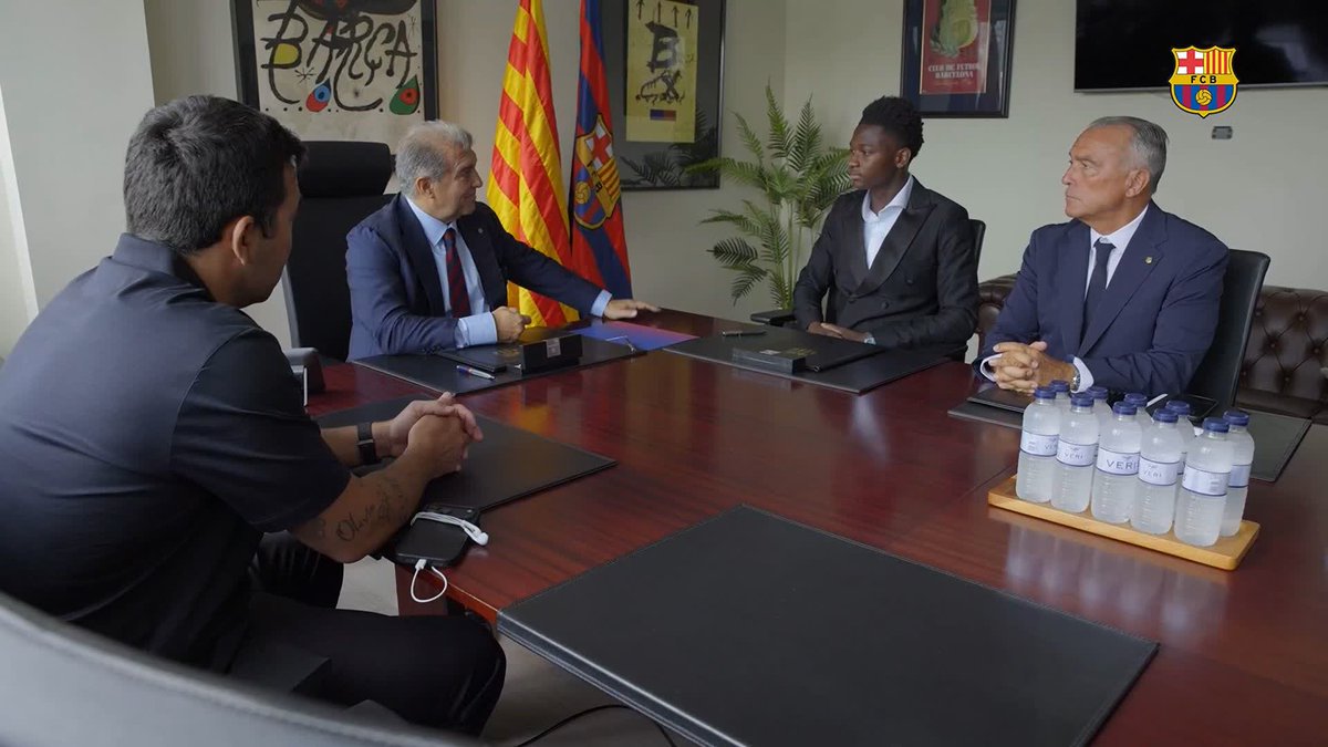 📹 Relive Bisiwu's presentation as a new Barça player. ▶️ Now available on Barça Play: