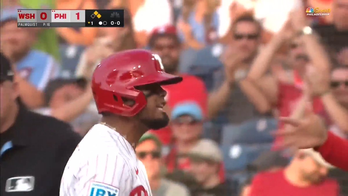 Welcome to Philadelphia, Luis Arraez The cleanup hitter lines a RBI single in his first Philadelphia Phillies at-bat!