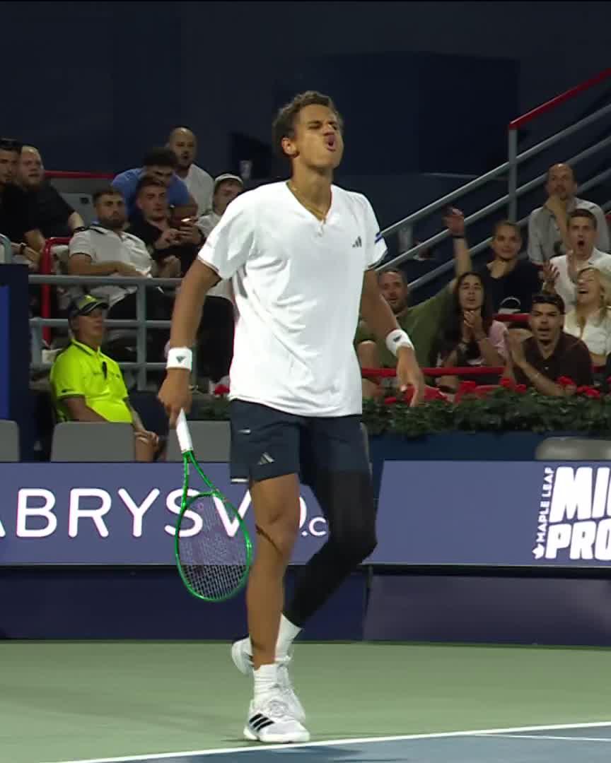 Too hot to handle 😮💨 Diallo with a backhand pass from way back! #NBO26