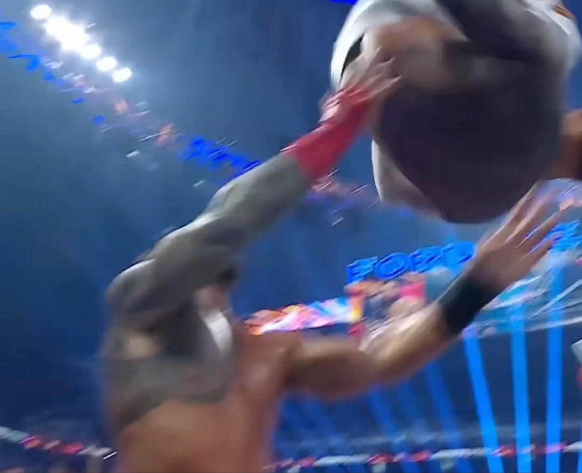 I REMEMBER EVERYONE WANTING JEY USO TO DETHRONE ROMAN REIGNS HERE 😭 Crazy how times have changed. (2023)