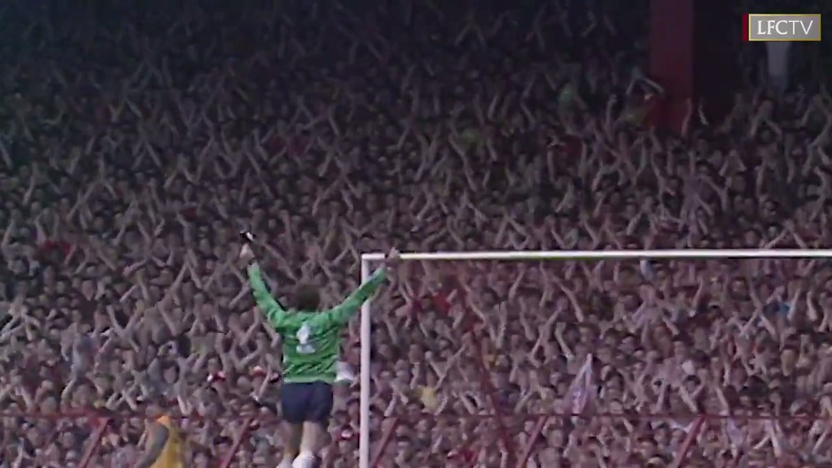 Legendary goalkeeper, Ray Clemence would've turned 78 today ❤️ Not many former players get a reception as good as this when they come back to Anfield, he was a true Liverpool great 🙌