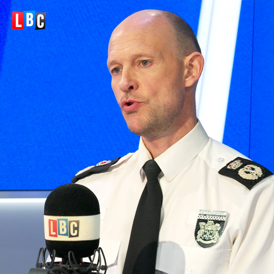PC Harper's Chief Constable wrote to the Prime Minister with concerns about the early release of his killers. 12 days later, he reveals he still hasn't received a reply.
