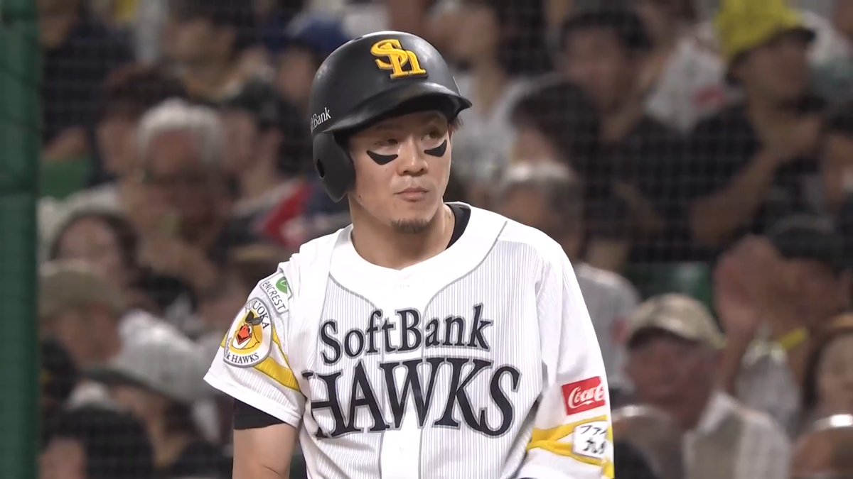 これが首位の強さなのか!👀 あっという間に逆転!💪 福岡ソフトバンク 栗原陵矢 選手のタイムリーヒットで勝ち越し!🔥 さらに 牧原大成 選手のタイムリーヒットなどで3点を奪う!🔥 👇ライブ配信・見逃し配信を見る