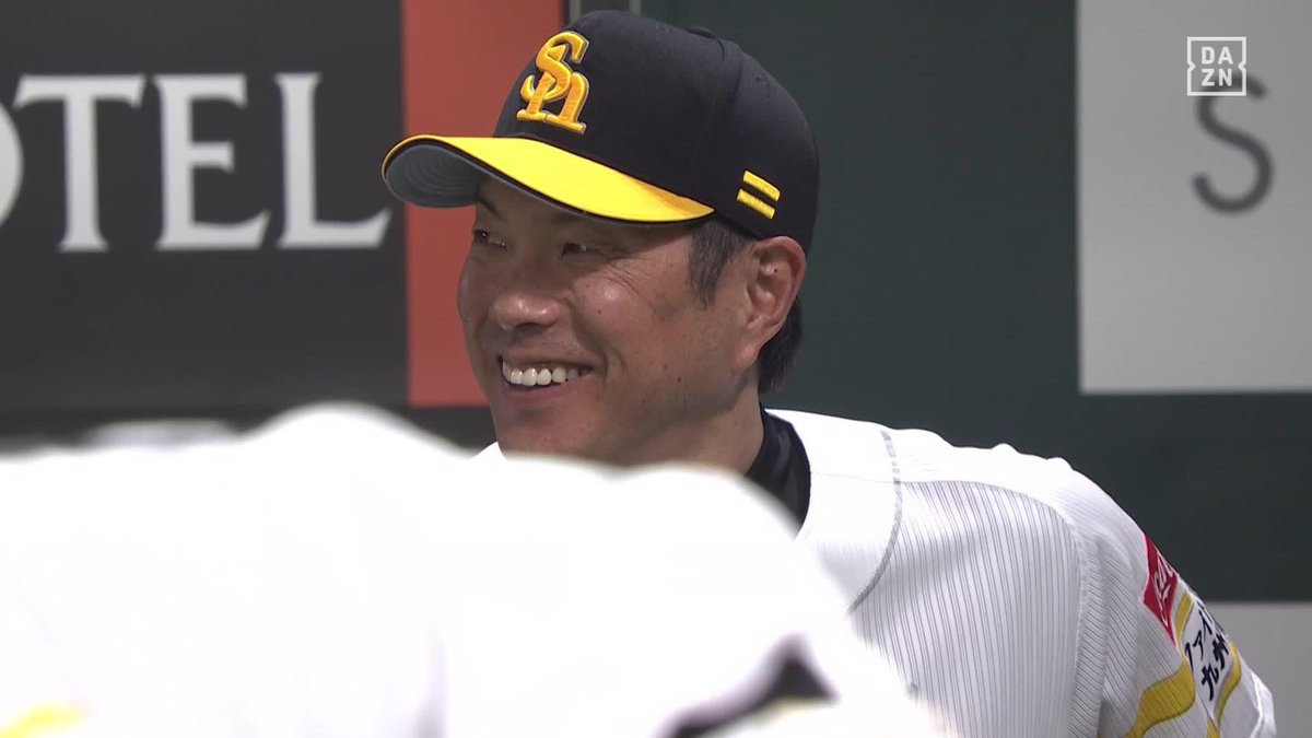 初球をガツンと 小久保裕紀監督も笑顔 野村勇 勝ち越し2ランホームラン ⚾️ソフトバンク×日本ハム #sbhawks #だったらDAZN