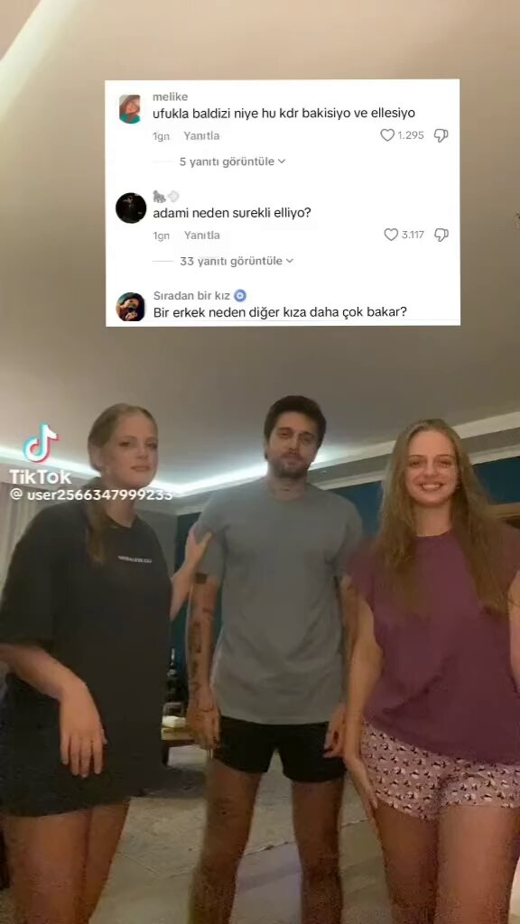 Ohaaa ne alaka bu yorumlar ufuk beydemir Baldızı ve eşi ipek filiz yazici ile 29 ağustosta 2024 yılında bir akım videosu çekmişler gelen yorumlar hep bu sekilde.