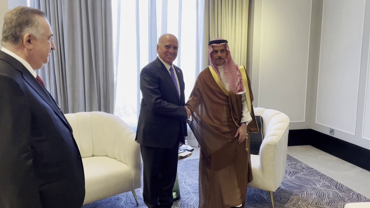 🚨🚨عـــاجـــل وزير الخارجية السعودي يلتقي نظيره العراقي على هامش الاجتماع الوزاري لدعم القدس وأماكنها المقدسة في عمّان ويستعرضان تطورات المنطقة والتأكيد على عمق العلاقات بين البلدين الشقيقين