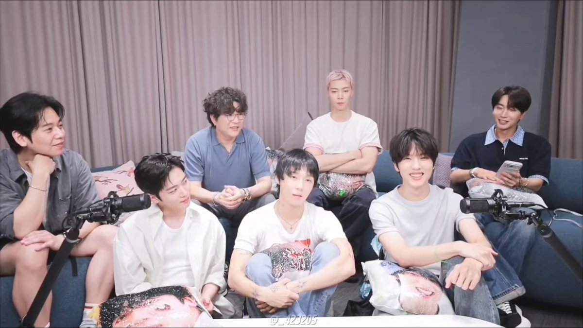 🐹 저는 진짜 요즘 찐으로 빠진게 있는데 고구마피자 엄청 좋아요 👤 진짜 아기같지 않아? 피디님이 지성이 엄청 귀여워하심 ㅋㅋㅋㅋㅋㅋ