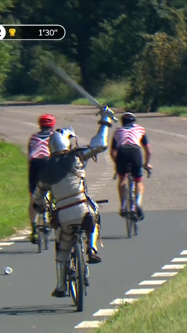😅 Esto no es La Casa del Dragón por mucho que lo parezca. Es el Tour de Polonia. #LaCasadelCiclismo