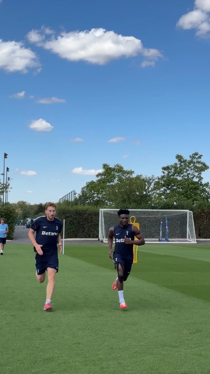 One more step on the road to recovery for Deki and Mo 💪