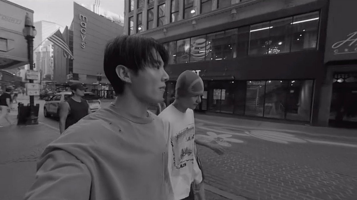 MINI G.C.F at the gym (with hobi & taehyung!!)