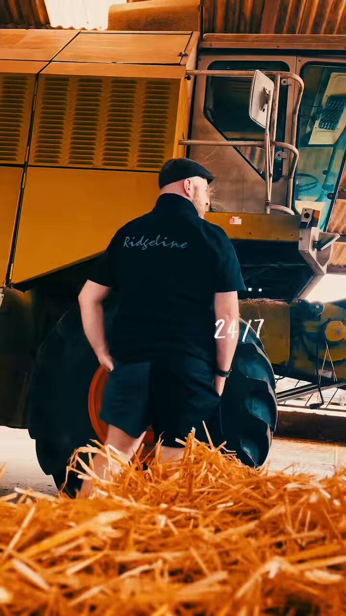 People often ask me do I work hard on the farm? ……. Yes I do , it’s hard getting a good cinematic shot on the farm tbh