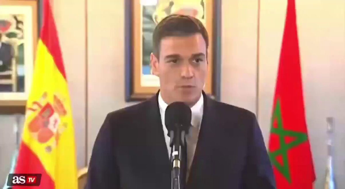 🛑 ¡LA RENDICIÓN DE SÁNCHEZ A MARRUECOS AL DESCUBIERTO! Estas declaraciones demuestran que la entrega del Mundial a Marruecos fue una decisión personal de Sánchez para complacer a Mohamed VI. 👉 La realidad que pretenden tapar: 🏆 Somos los vigentes Campeones del Mundo 2026: España merece organizar la gran final por méritos. 🧱 Socio hostil: Marruecos no es un aliado, es un régimen criminal que utiliza la inmigración ilegal como arma de invasión contra Ceuta y Melilla. 🇪🇸 No podemos premiar ni dar pantalla internacional a un gobierno que atenta contra la integridad de nuestra patria. ⚽ ¡La final del Mundial debe ser 100% española! ✍🏻 Firma aquí: