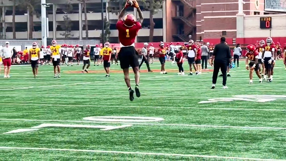 The Boobie Feaster edit from USC’s fall camp— Boobie just stepping in like he’s been doing this for years 😮‍💨