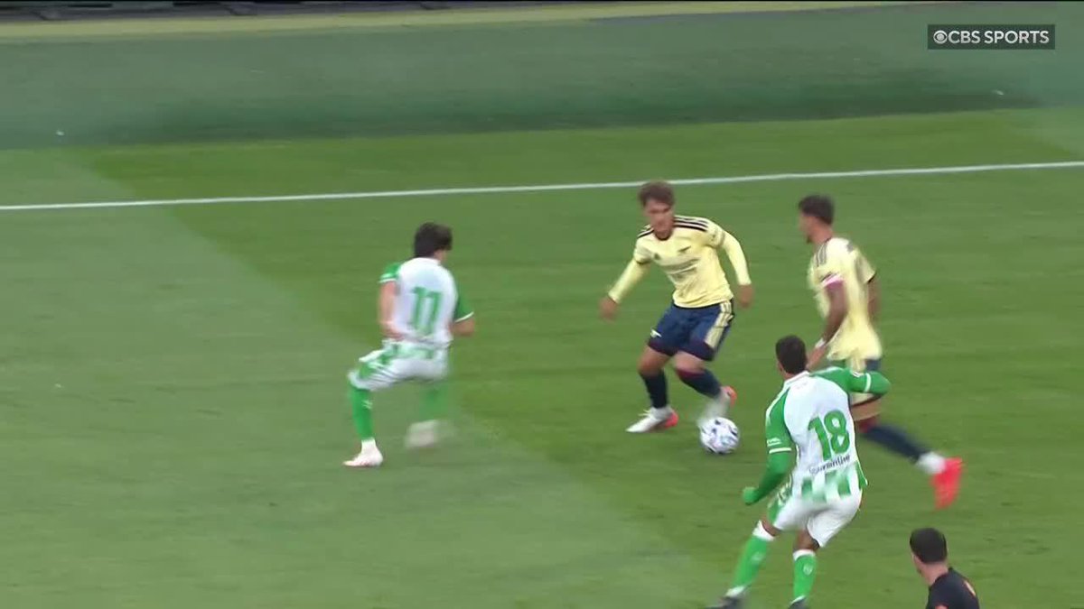 Pablo Fornals capitalizes on a Kai Havertz mistake to score Real Betis’ third goal 🟢 Watch Arsenal vs. Real Betis live on CBS Sports Network 📺