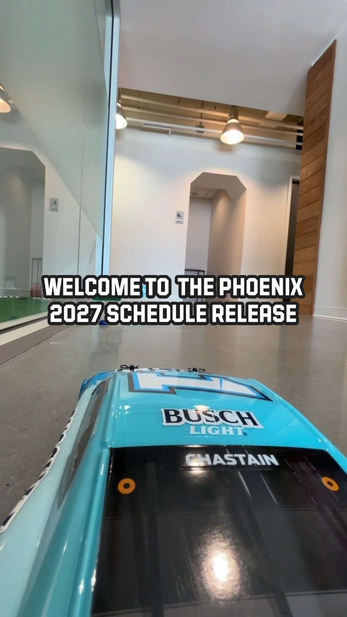 A casual drive through the 2027 schedule. 🌵🏁