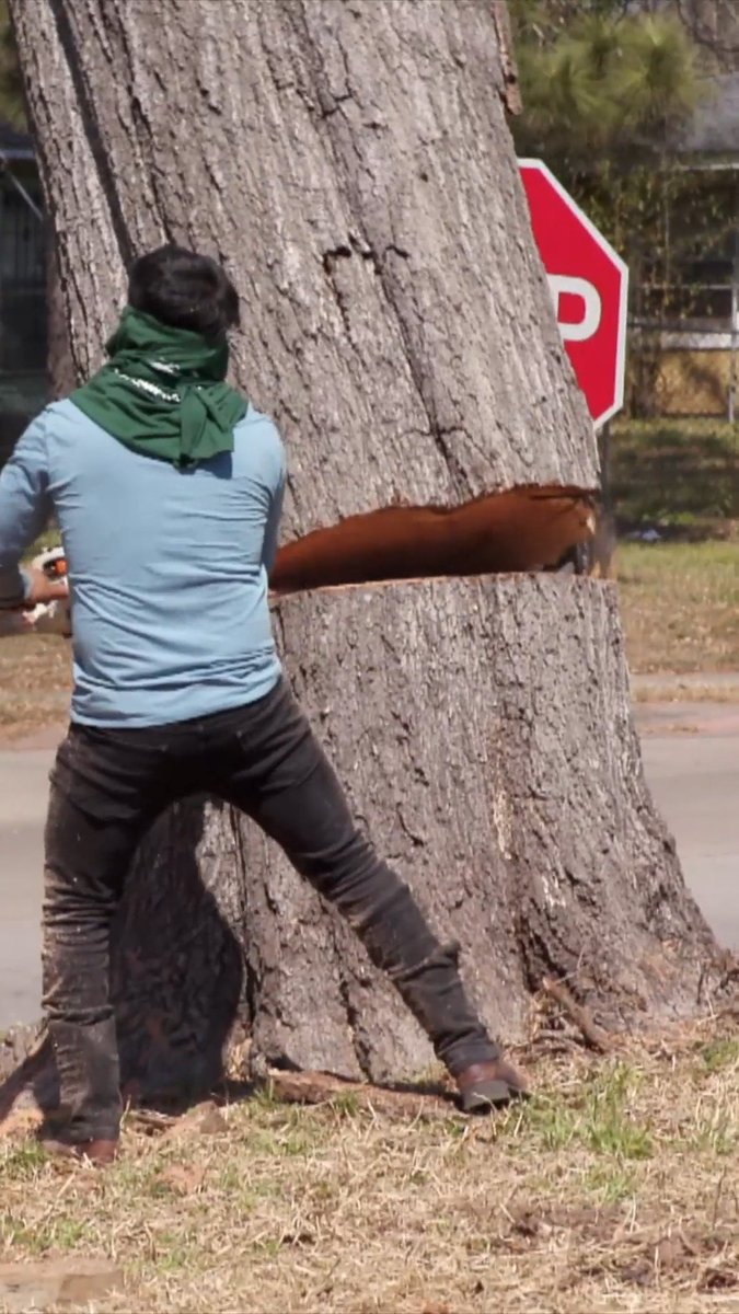 The number of times I've watched this. #WorstYardOnTheBlock is all new starting tonight at 10|9c!