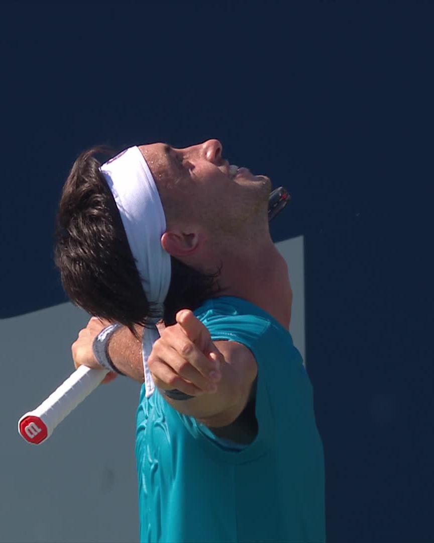 Top-tier Tirante tops Fritz 😲 A third Top 10 win as he downs the Washington champ 7-5 6-3! #NBO26