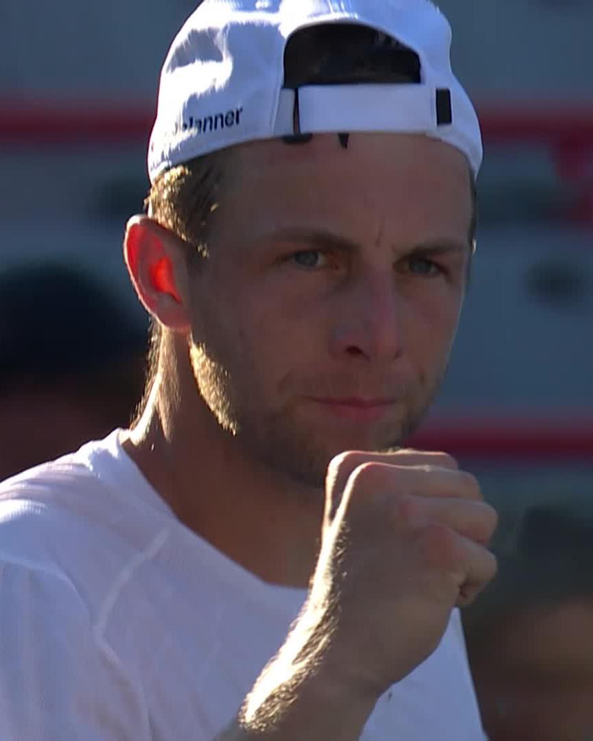 Top seed ousted 🚨 Griekspoor cuts Zverev's campaign short with a 6-7 6-2 6-4 victory! Tallon Griekspoor #NBO26