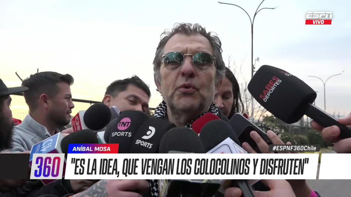 "LA IDEA ES QUE VENGAN LOS COLOCOLINOS, DISFRUTEN Y VEAN A SUS REFUERZOS" Aníbal Mosa, presidente de Colo Colo, adelantó la presentación de Vozinha en el Monumental: "Él está muy impresionado por el cariño de la gente" ▶️ Mira #ESPNF360Chile en el Plan Premium de #DisneyPlus.