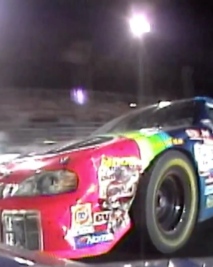 The fans had some thoughts about Rusty Wallace turning Jeff Gordon during the 1998 race!
