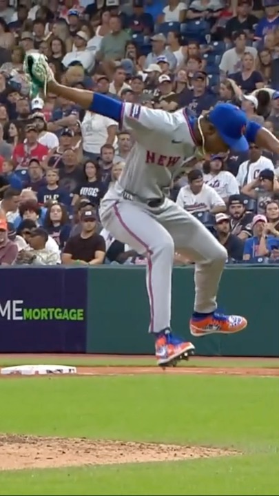Jefry Yan y su energía ya llegaron a los Mets ⚡️🤸♂️. El lanzador dominicano consiguió sus primeros dos ponches en Grandes Ligas 🇩🇴👏.
