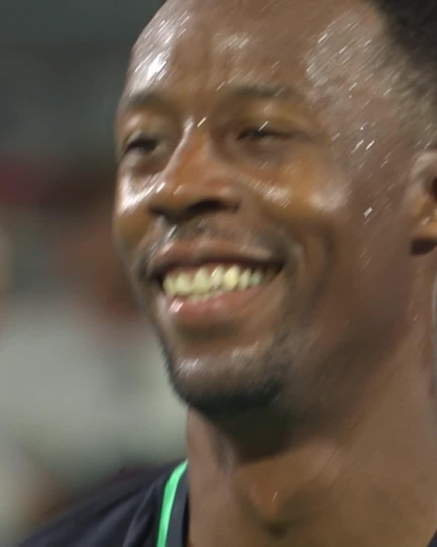 The greatest showman 🎭 We haven't seen this one yet 🤣 Gael Monfils #NBO26
