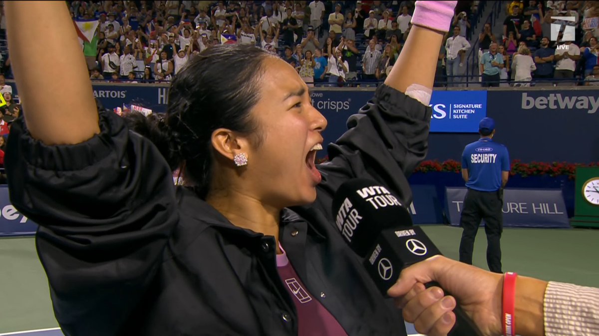 This really is like nothing we’ve seen before in tennis, it’s so dang cool.