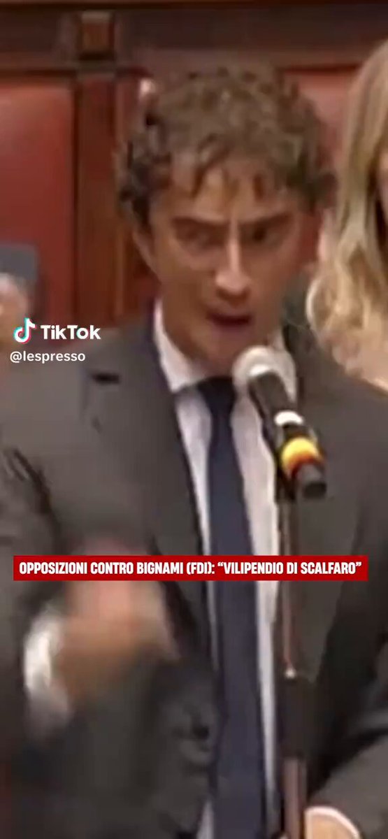 Vergogna! Affermare che «Scalfaro liberò 300 mafiosi» è storicamente falso. Non ci fu alcuna scarcerazione di massa. La vicenda riguardò il mancato rinnovo del 41-bis per alcuni detenuti, decisione di competenza del Ministero della Giustizia, non del Presidente della Repubblica.